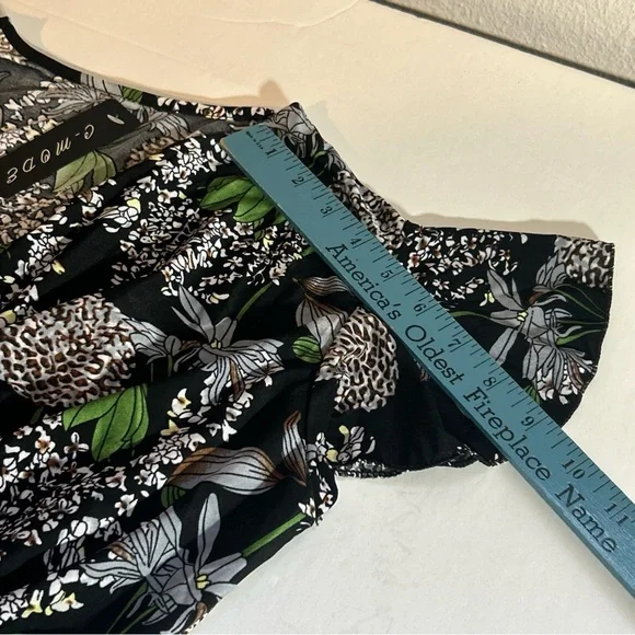 C-Mode Women’s NWT Short Sleeve Floral Pants Romper Jumpsuit Size L/XL - Picture 6 of 9